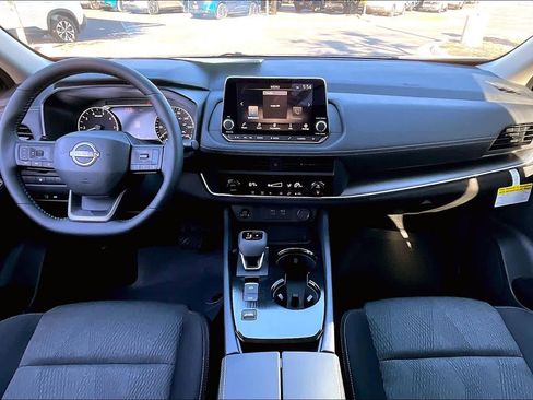 New 2026 Nissan Rogue SV image 5