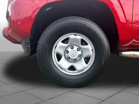 Used 2016 Toyota Tacoma SR RWD image 10