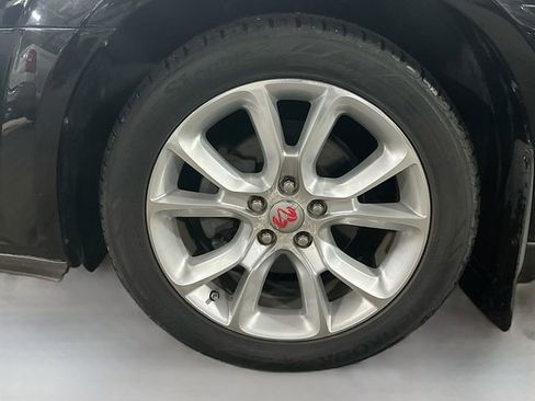 Used 2012 Dodge Avenger R/T image 31