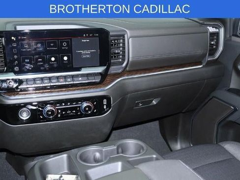 Used 2024 GMC Sierra 1500 SLE AWD/4WD image 25