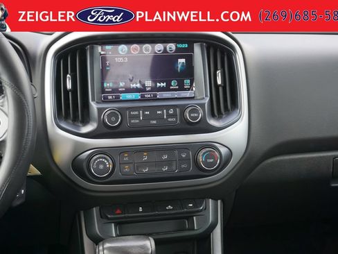 Used 2018 Chevrolet Colorado LT AWD/4WD image 15