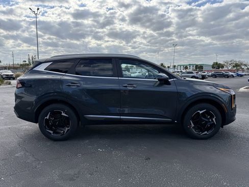 Certified 2026 Kia Sportage EX image 3