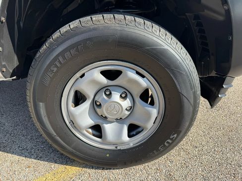 Used 2016 Toyota Tacoma 2WD Access Cab image 14