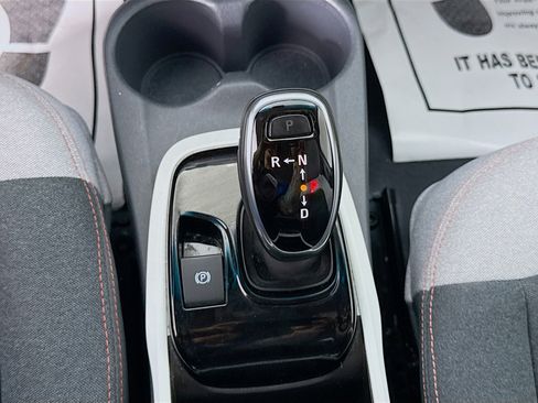 Used 2020 Chevrolet Bolt LT FWD image 16
