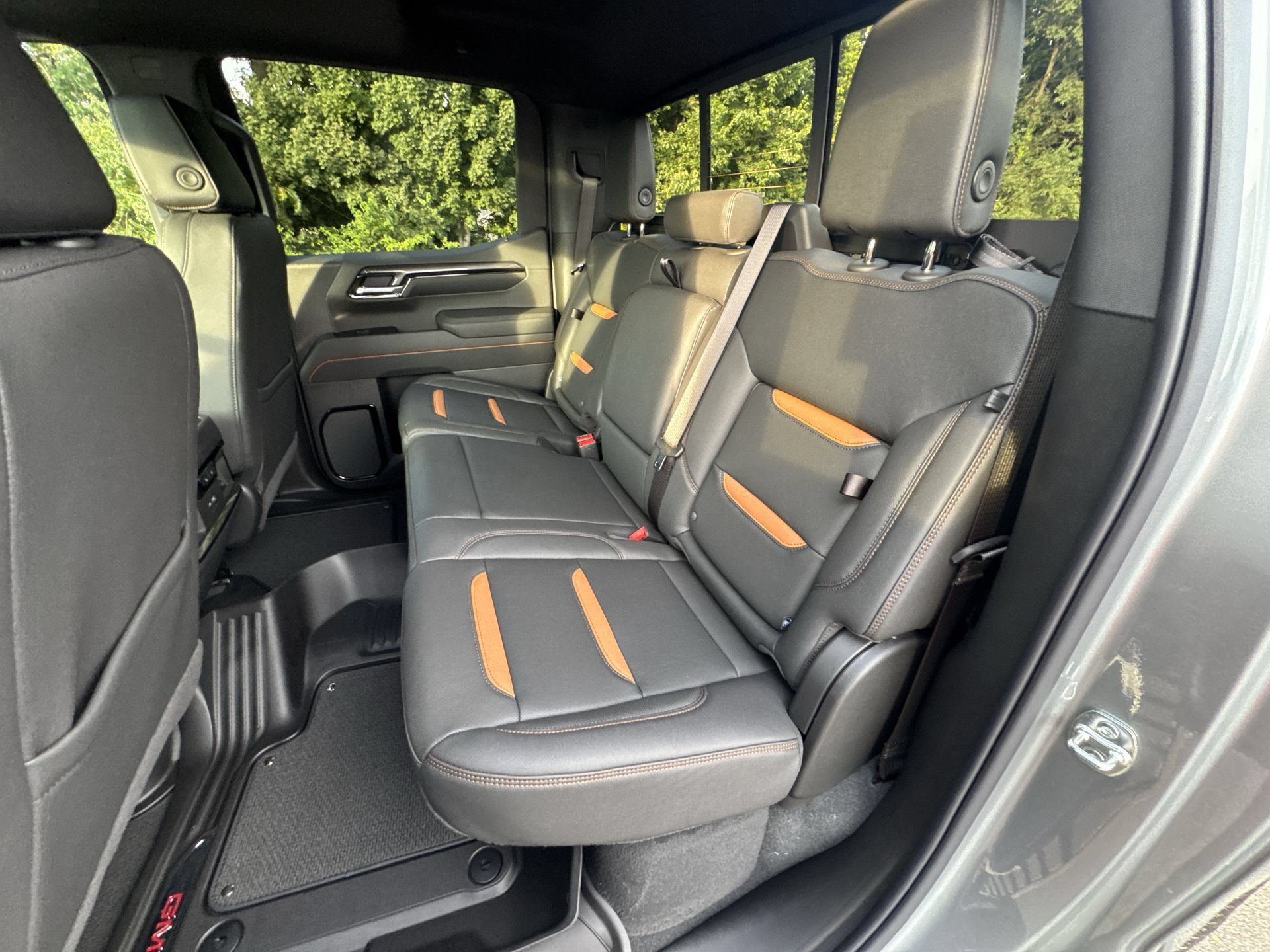 New 2026 GMC Sierra 1500 AT4 w/ AT4 Premium Package AWD/4WD image 25