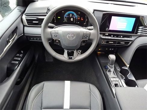 New 2026 Toyota Camry SE image 11