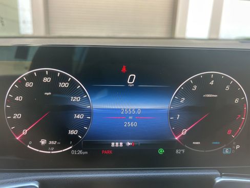 Used 2026 Mercedes-Benz GLB 250 image 12