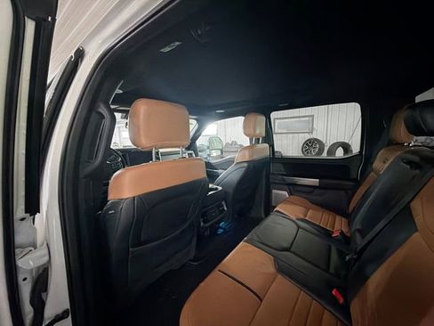 Used 2023 Ford F250 Platinum AWD/4WD image 9
