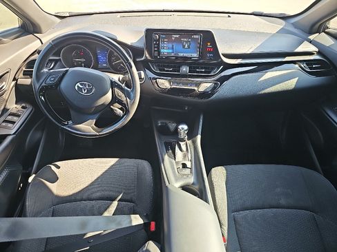 Used 2018 Toyota C-HR XLE FWD image 10
