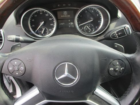 Used 2010 Mercedes-Benz GL 450 4MATIC image 16