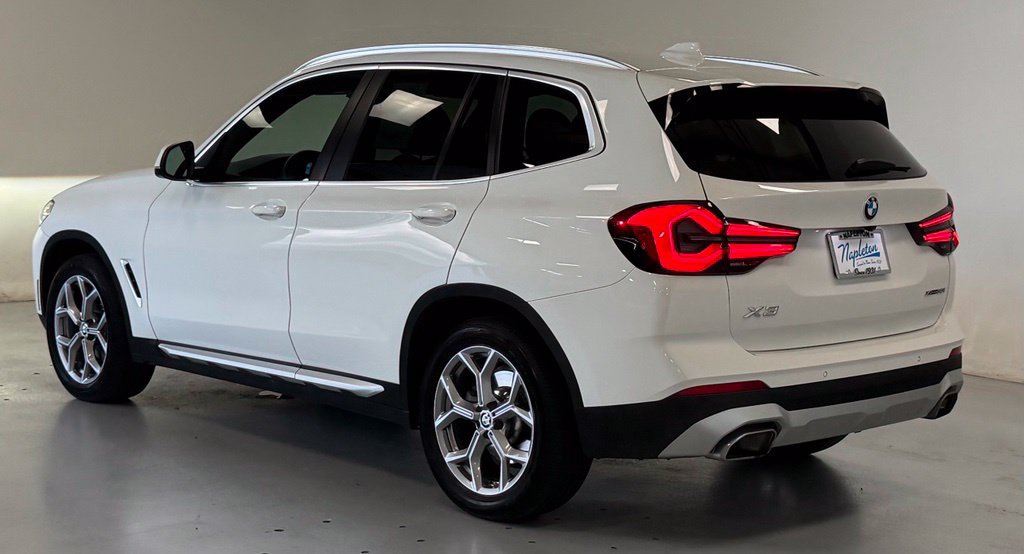 Used 2023 BMW X3 xDrive30i AWD/4WD image 4