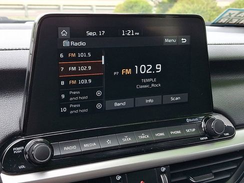 Used 2021 Kia Forte LXS image 18