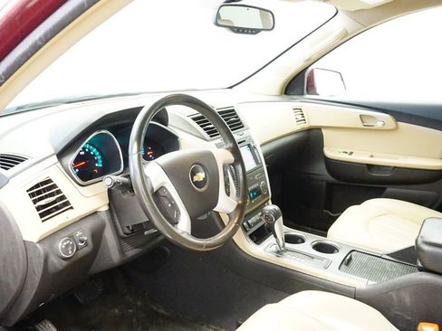 Used 2009 Chevrolet Traverse LTZ image 24