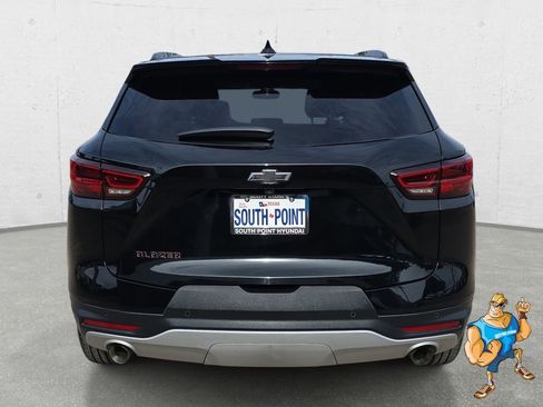 Used 2023 Chevrolet Blazer LT FWD image 6