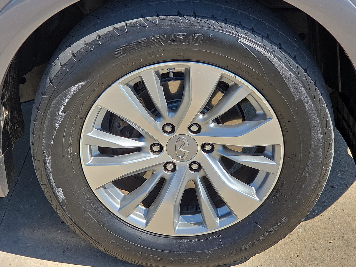 Used 2016 INFINITI QX80 2WD w/ Driver's Assistance Package image 11