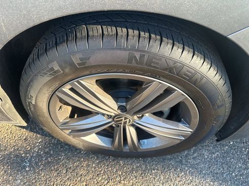 Used 2024 Volkswagen Jetta SE image 22