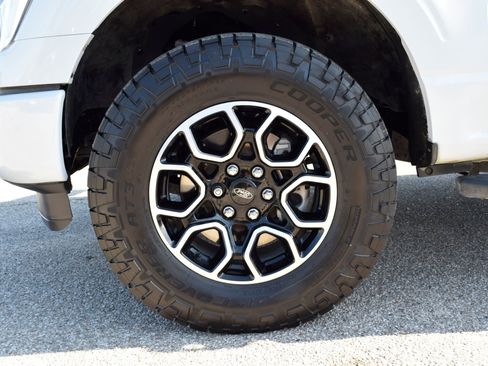 Used 2021 Ford F150 XLT w/ Equipment Group 302A High RWD image 23