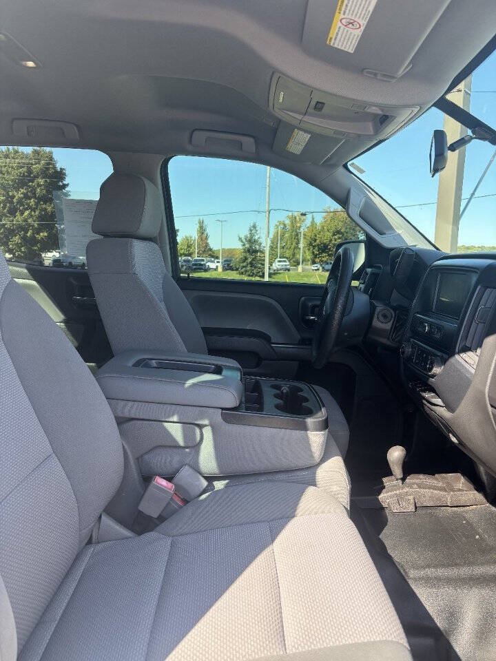 Used 2017 Chevrolet Silverado 2500 W/T AWD/4WD image 6