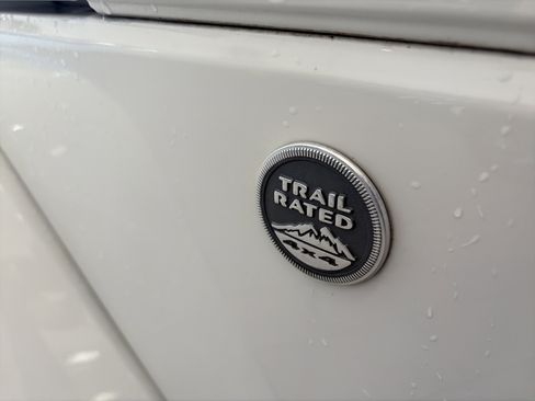 Used 2012 Jeep Wrangler Unlimited Sahara w/ Connectivity Group image 9