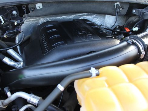 Used 2015 Ford F150 Lariat w/ Equipment Group 501A Mid AWD/4WD image 32