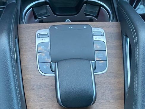 Used 2020 Mercedes-Benz GLE 350 4MATIC image 19