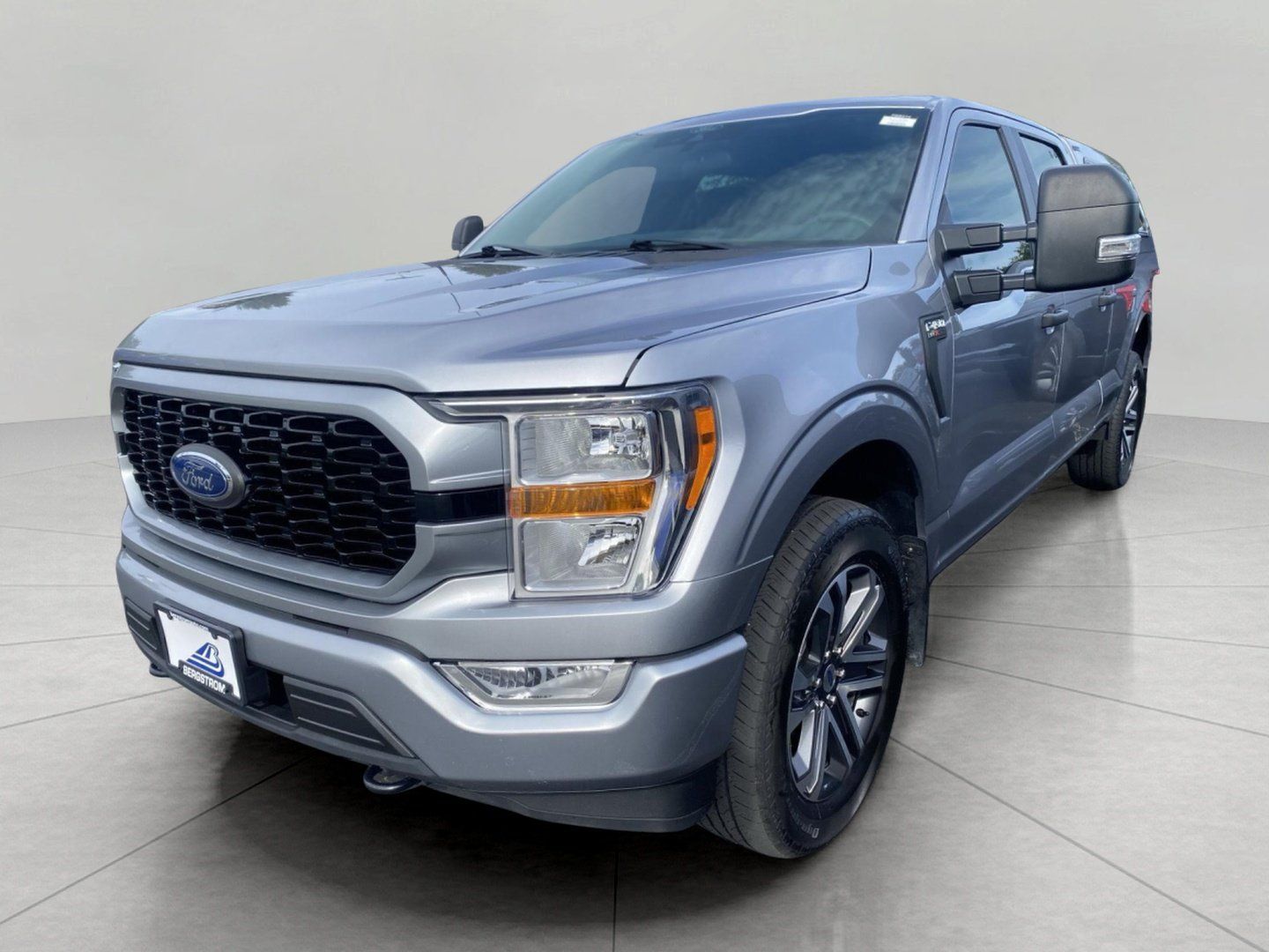 Certified 2021 Ford F150 XL w/ STX Appearance Package AWD/4WD image 4