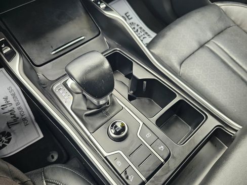Used 2022 Kia Sorento S w/ Panoramic Sunroof Package FWD image 31