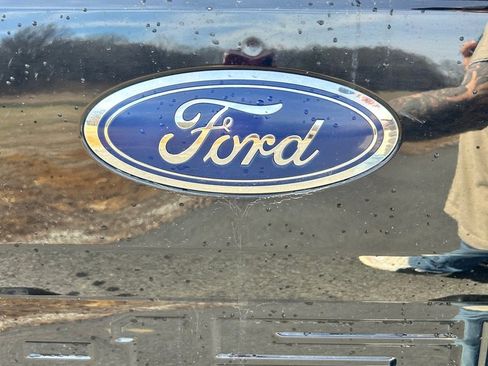 Used 2019 Ford F150 Lariat w/ Equipment Group 502A Luxury image 26