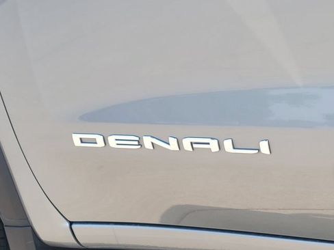 Used 2025 GMC Sierra 1500 Denali Ultimate AWD/4WD image 15
