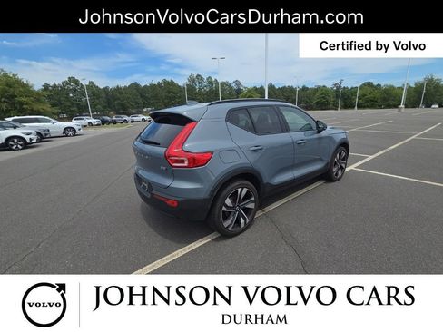 Used 2023 Volvo XC40 B5 Plus w/ Protection Package Premier AWD/4WD image 7