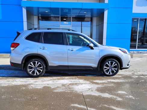 Used 2022 Subaru Forester Limited w/ Popular Package #2 image 33