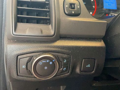 Used 2019 Ford Ranger XL w/ Equipment Group 101A Mid RWD image 19