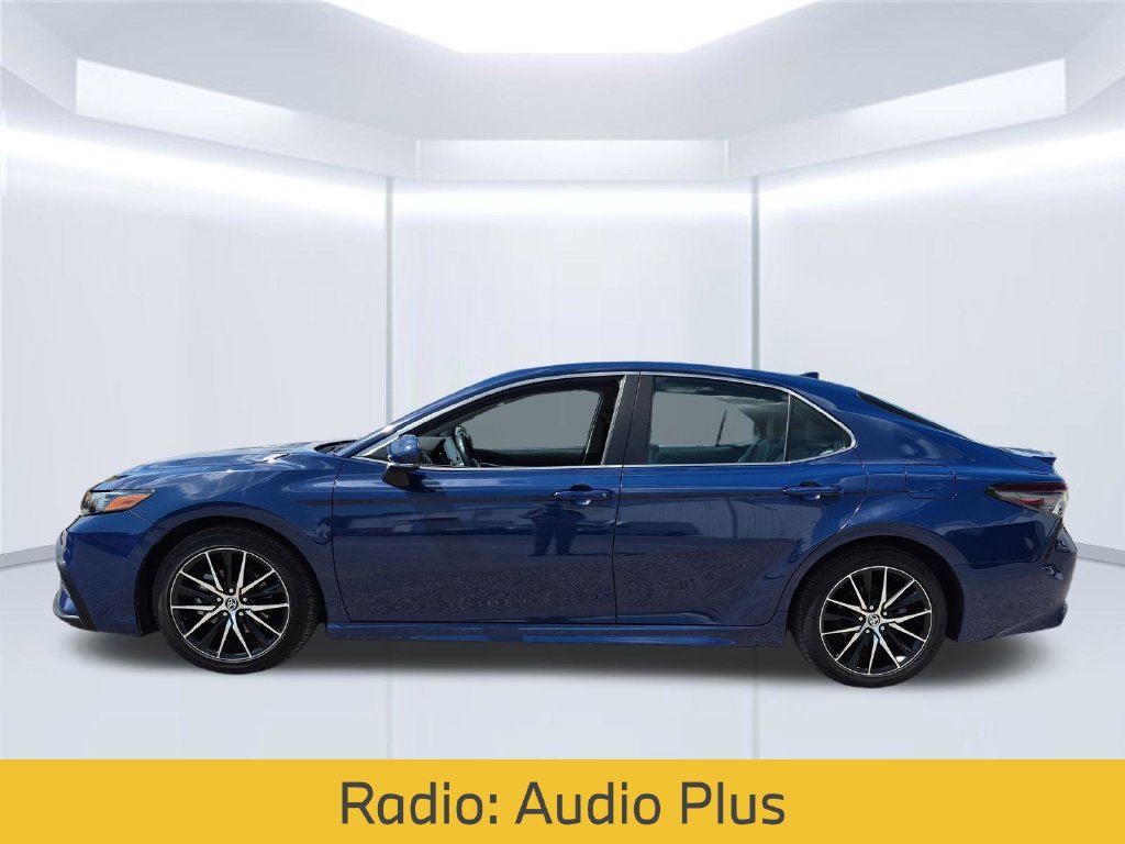 Used 2024 Toyota Camry SE FWD image 2