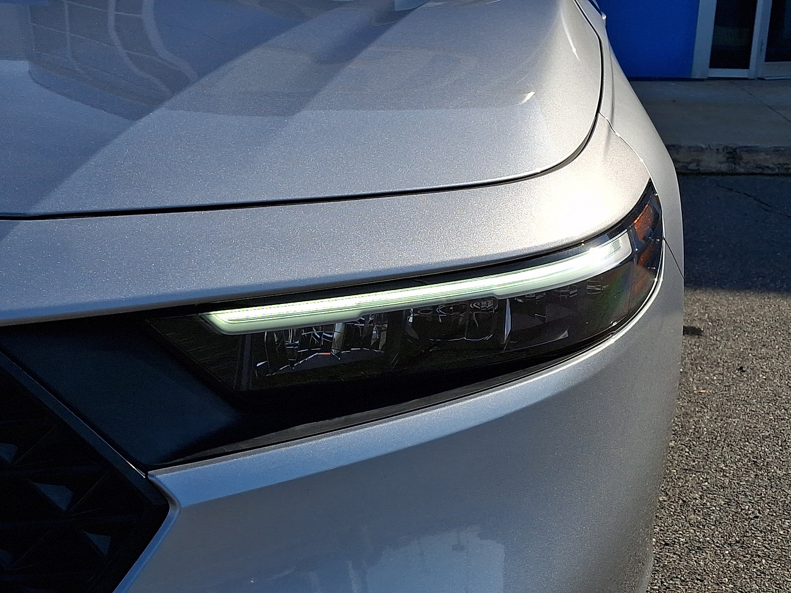 Used 2023 Honda Accord LX image 9