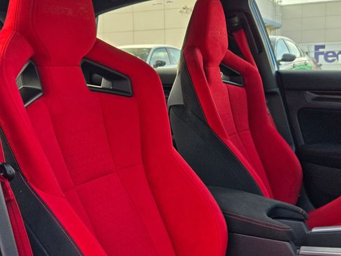 Used 2025 Honda Civic Type R image 30