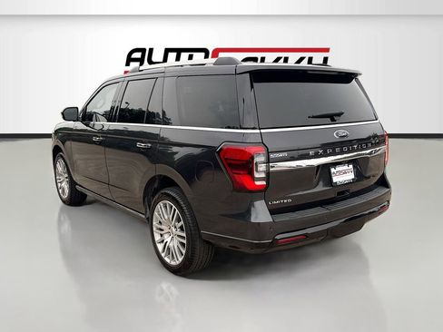 Used 2024 Ford Expedition Limited RWD image 5