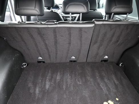 Used 2024 Jeep Compass Latitude image 16