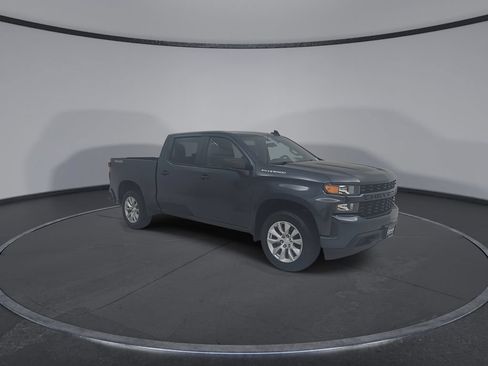 Used 2022 Chevrolet Silverado 1500 Custom AWD/4WD image 3