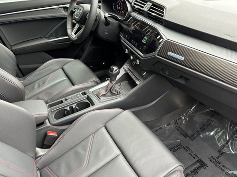Certified 2025 Audi Q3 2.0T Premium Plus w/ Premium Plus Package image 15