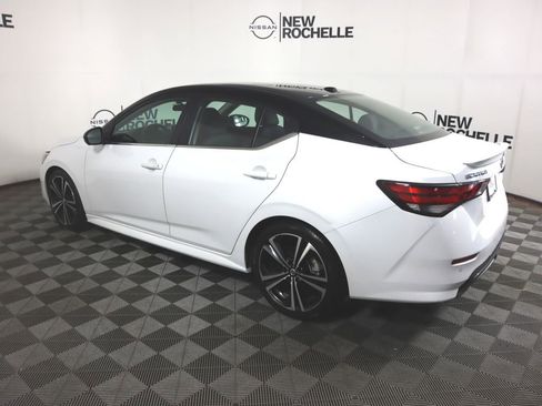 Certified 2023 Nissan Sentra SR w/ SR Premium Package image 8