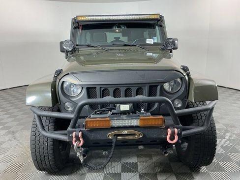 Used 2015 Jeep Wrangler Unlimited Rubicon w/ Katzkin Premium Leather Group AWD/4WD image 2