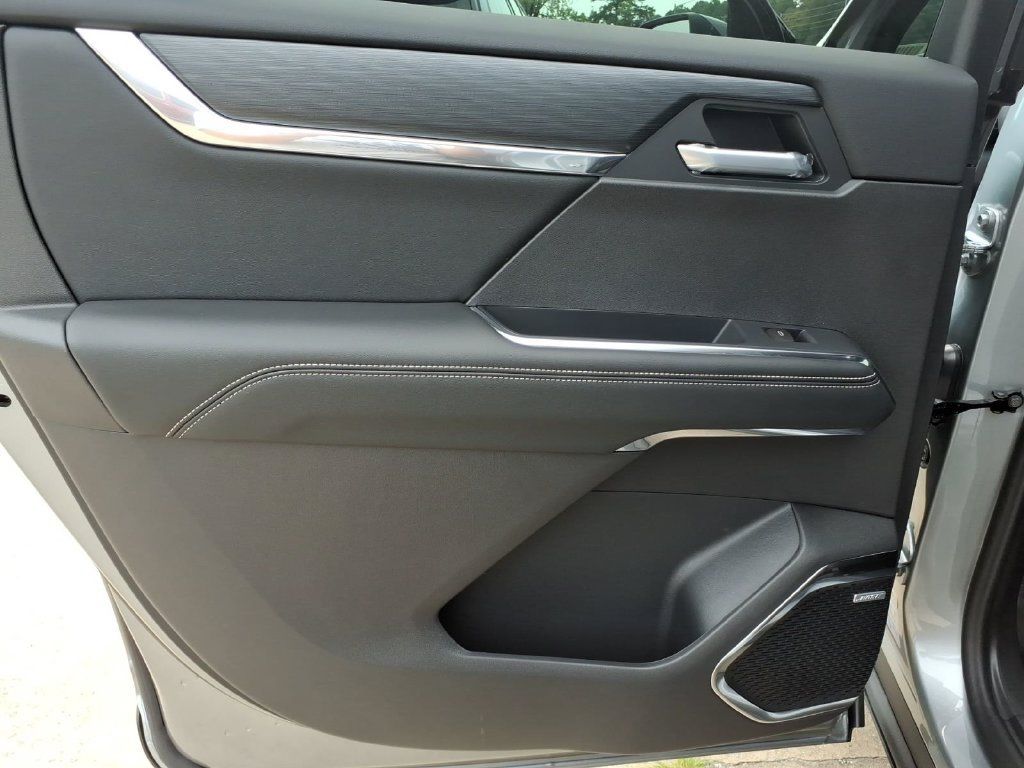 New 2027 GMC Acadia Elevation w/ Black Edition FWD image 16