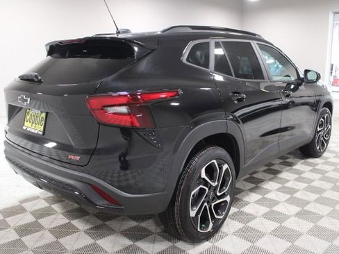 New 2026 Chevrolet Trax RS w/ Sunroof Package FWD image 12