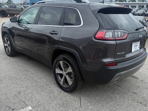 Used 2019 Jeep Cherokee Limited AWD/4WD image 5