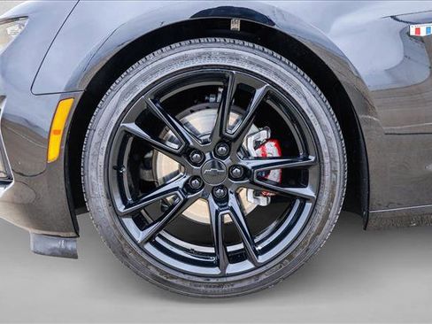 Used 2023 Chevrolet Camaro LT w/ RS Package image 9
