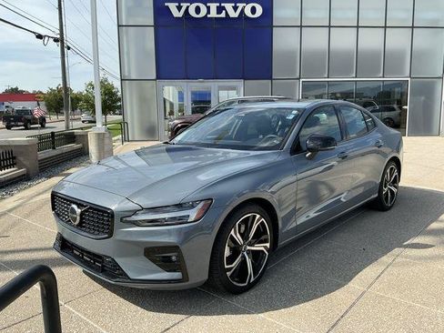 Certified 2024 Volvo S60 B5 Core AWD/4WD image 2