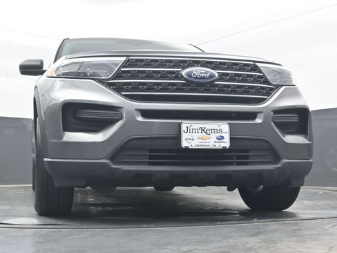Used 2022 Ford Explorer XLT AWD/4WD image 25
