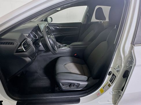 Used 2023 Toyota Camry LE image 13