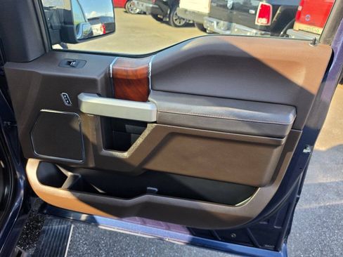Used 2016 Ford F150 King Ranch w/ Equipment Group 601A Luxury AWD/4WD image 37