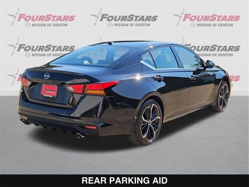 New 2025 Nissan Altima 2.5 SR image 4